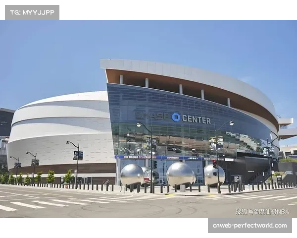 通讯：为提升观赛体验，多家主场球馆升级LED环屏与音响系统